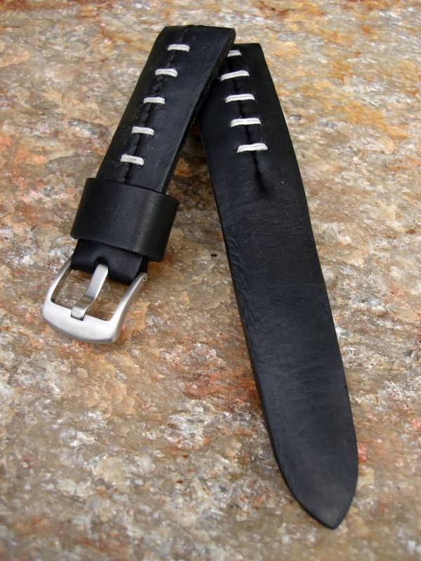 Complex 'Center Seam' weekender for Graham Watch