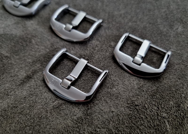 New 22mm 'D9' Logo Thumbnail Buckles