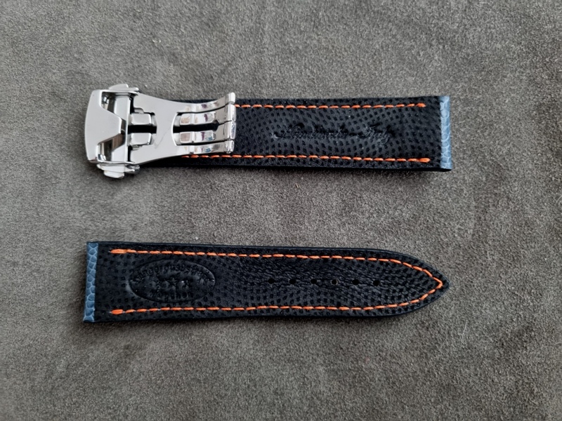 lined with our super-soft and extremely durable 'Clone' pattern black kangaroo leather