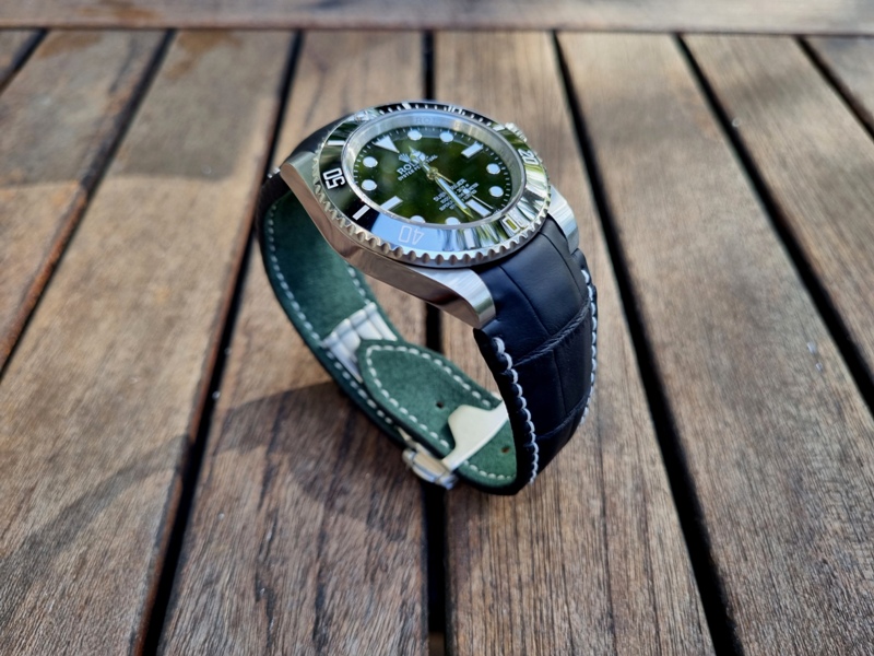 SuperMatte Carbon Black Alligator on Rolex Sub with 'Fully Integrated Fit' (FIF)