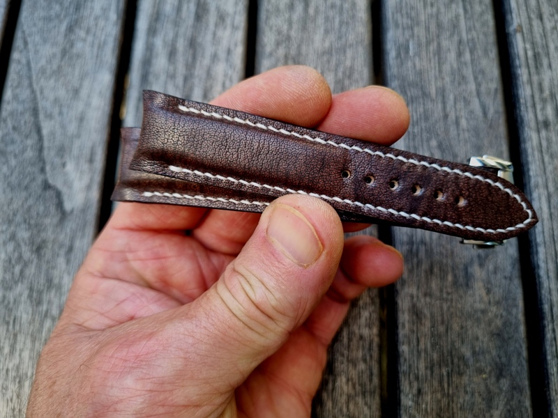 Mahogany Kangaroo strap for Rolex (18) Mahogany kangaroo leather watch strap with curved lug fitment, handcrafted in premium leather for a seamless case integration and vintage-inspired luxury watch style.
